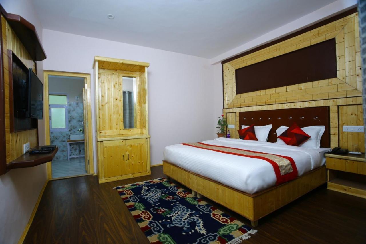 Hotel Nubra Residency Charasa Bagian luar foto