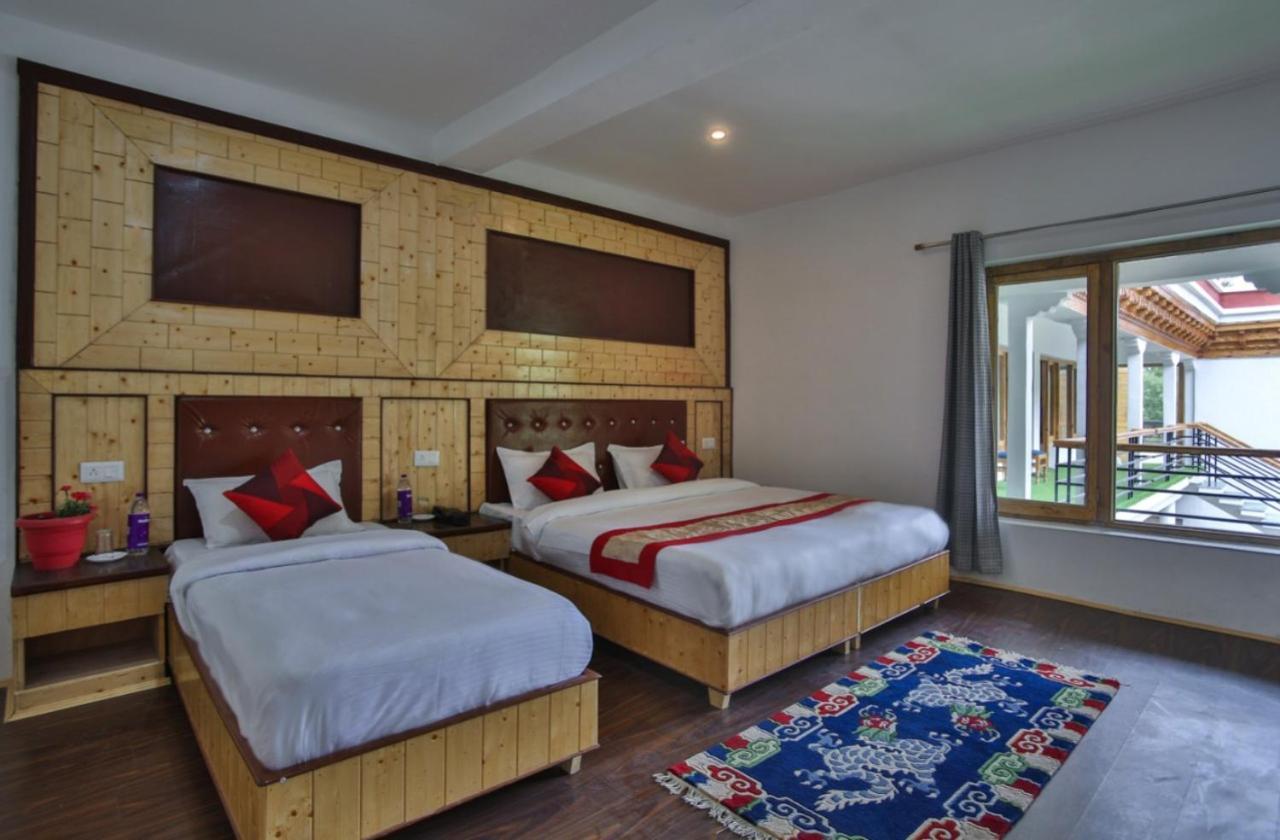Hotel Nubra Residency Charasa Bagian luar foto