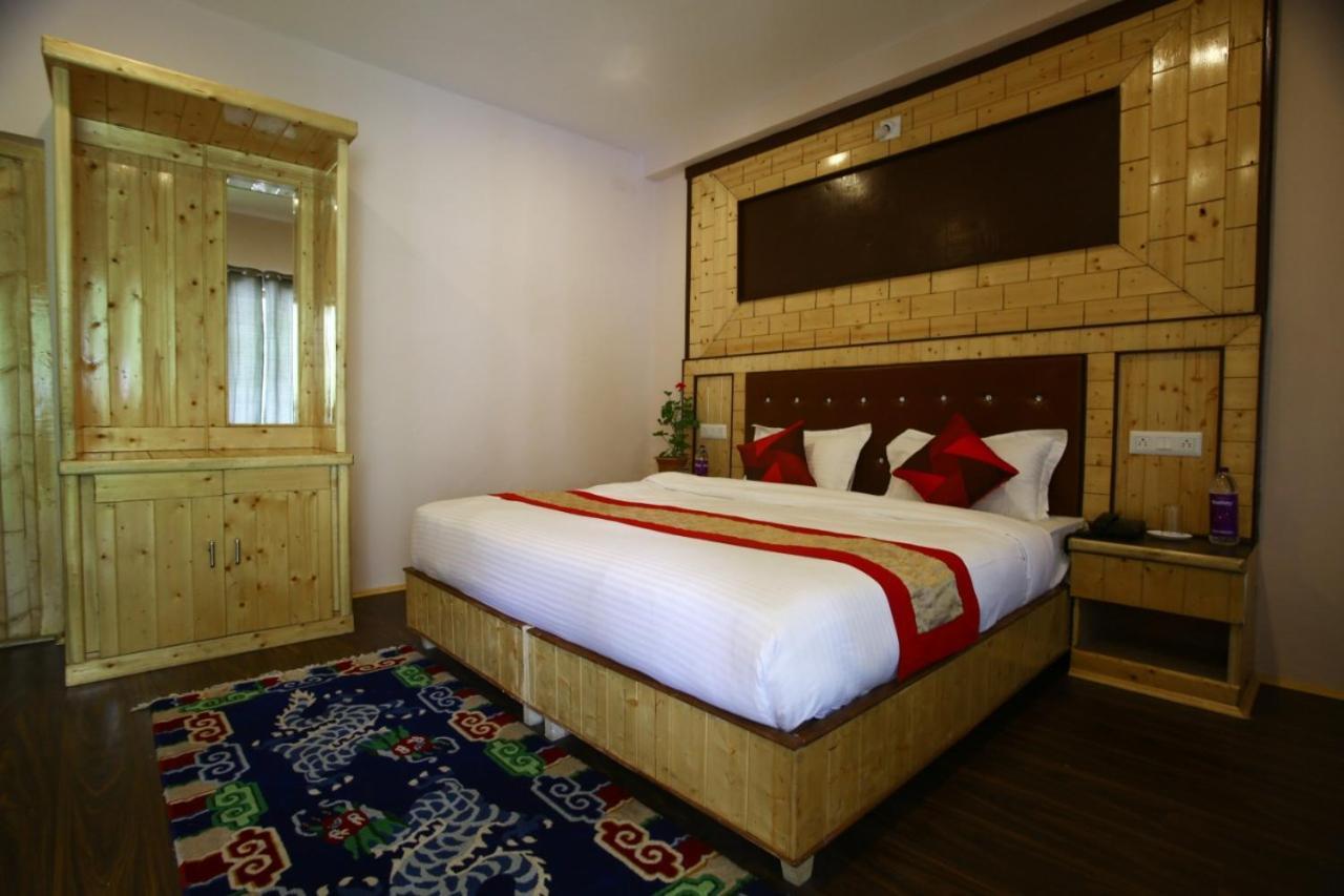 Hotel Nubra Residency Charasa Bagian luar foto